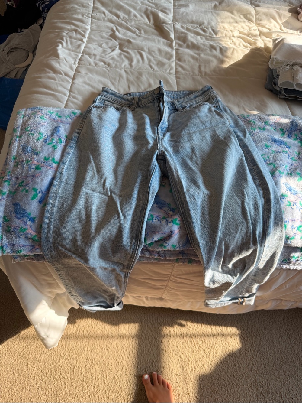 American Eagle Outfitters Light Blue Boyfriend Jeans